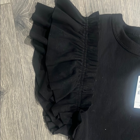 Express Fitted Ruffled Blouse - Picture 2 of 4